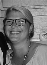 Pia tROGSTAM